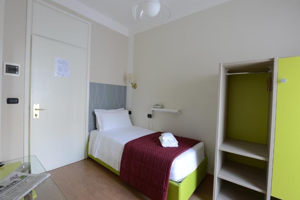Hotel Tourist Turin Bagian luar foto