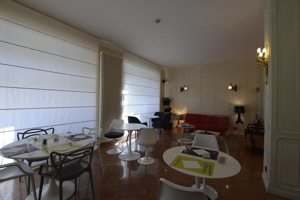 Hotel Tourist Turin Bagian luar foto
