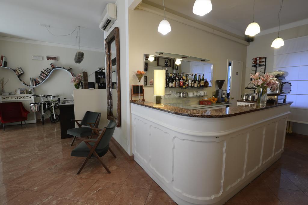 Hotel Tourist Turin Bagian luar foto