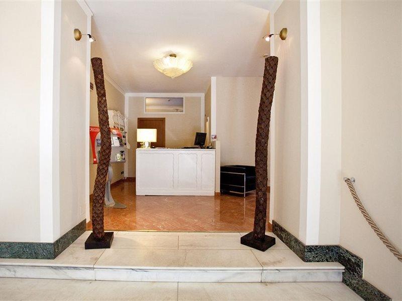 Hotel Tourist Turin Bagian luar foto